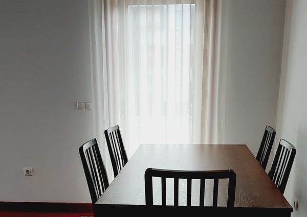 T2 for rent, next to the Glicínias Shopping Center, Aveiro.