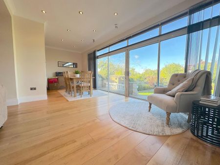 5 bedroom detached house to rent - Photo 4