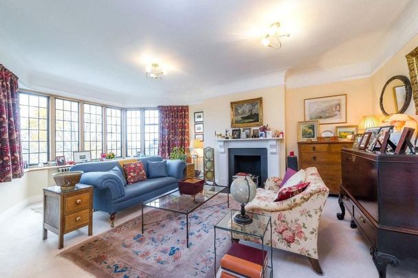 3 bedroom flat to rent - Photo 1