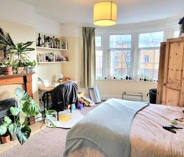 6 bedroom semi-detached house to rent - Photo 5