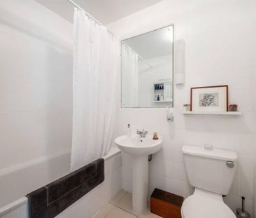 2 bedroom maisonette to rent - Photo 3