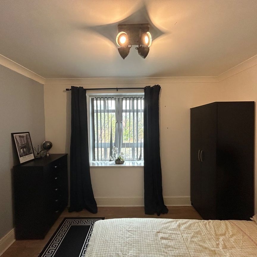 2 Bed Flat, Osbourne House, CV1 - Photo 1