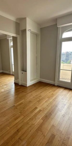 Appartement à louer 3 pièces 96.11m² - Photo 1