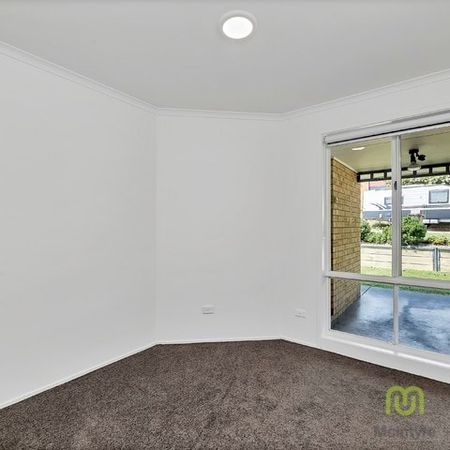 Beautiful three-bedroom home in Banks - Photo 4