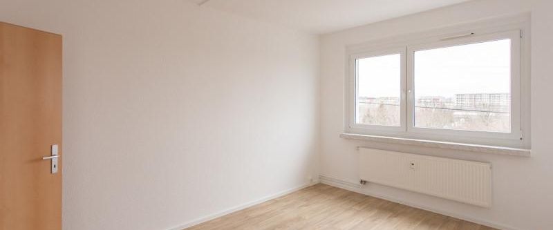Angebot: 3-Raum-Whg./Küche mit Fenster! - Photo 1