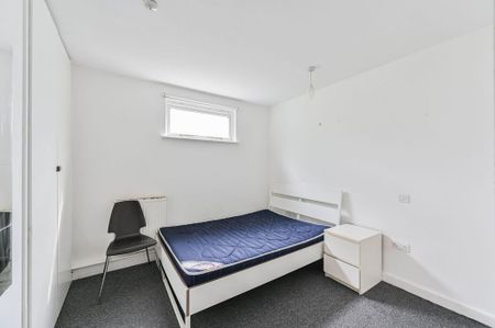 4 bedroom house to rent - Photo 4