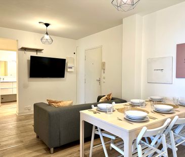 1 pièce - Meublé - 11,6 m² - 17ème étage - Colocation non autorisée - Photo 2