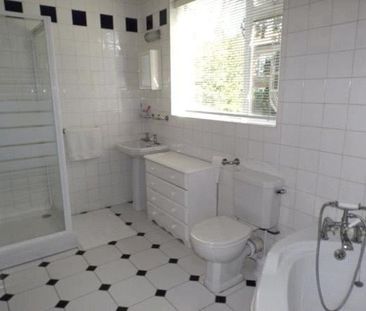 Room in a Shared Flat, London, E11 - Photo 4