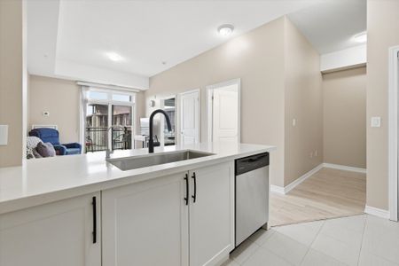 For Lease - 5020 Corporate Drive Unit# 402, Burlington, Ontario - Photo 4