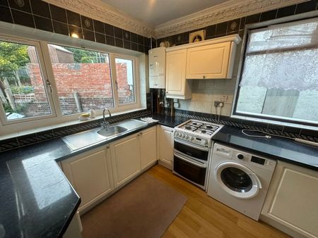 3 Bed End Terrace, Hillside Road, B23 - Photo 2