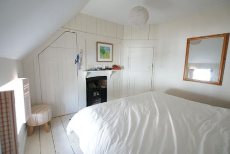 2 bedroom cottage to rent South Street, Emsworth, PO10 - Photo 2