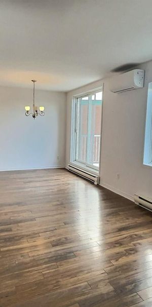 2 CH - 1 SDB - Charlemagne - $1,550 /mo - Photo 1