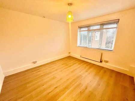 Gunfleet, Shoeburyness, Southend-on-sea, Essex, SS3 - Photo 4