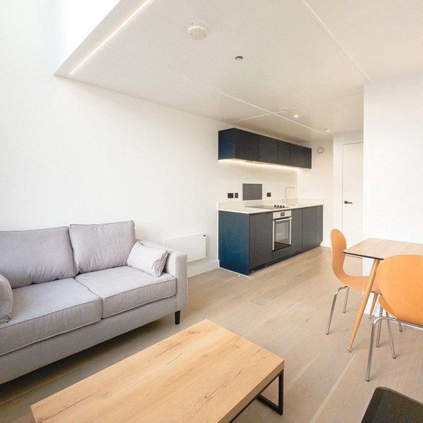 1 bedroom Flat To Let Total Size: 410 SQ FT - Photo 1