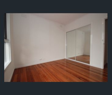Spacious Three-Bedroom Home and Convenient Location - Photo 3