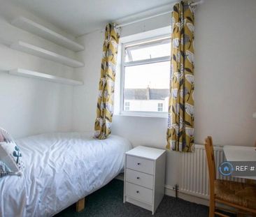 4 bedroom terraced house to rent - Photo 6