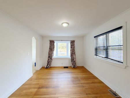 For Lease - 2081 Metro Road, Georgina, Ontario - Photo 4