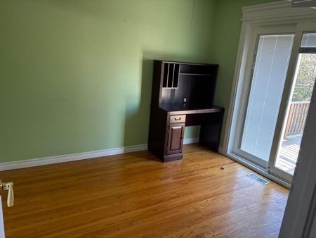 For Lease - 543 Glendene Crescent Unit# Main, Waterloo, Ontario - Photo 3