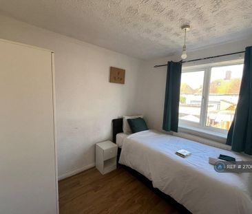 3 bedroom terraced house to rent - Photo 4