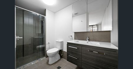 Chic inner city living with Two Bedrooms - Photo 3