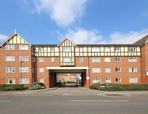 2 bedroom flat to rent - Photo 1