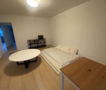 2.5 Zimmer, 65 m², 1. Stock - Foto 3