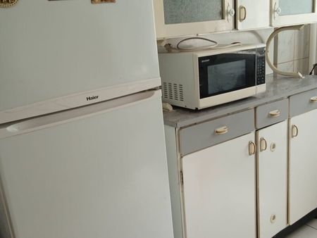 Timpuri Noi et 1/ 8 chiar la metrou si facultati ,mobilat , utilat liber - Photo 4