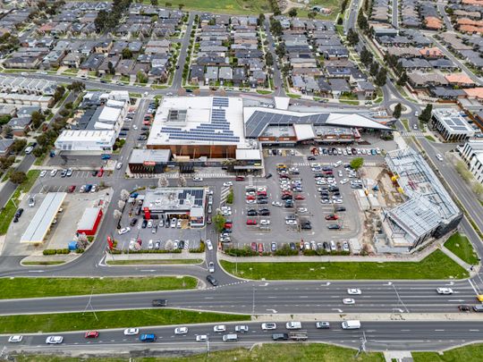 5 Cups Court, Clyde North VIC 3978 - House For Rent | Domain - Photo 1