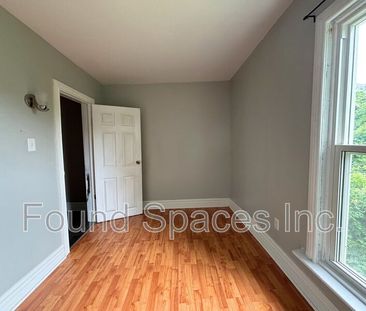 $1,749 / 3 br / 1 ba / 82 1/2 Grey st - Photo 5