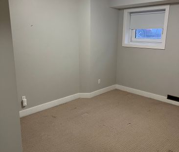 Cozy 2 bdrm 1bath Condo/townhouse style in Killarney SW - Photo 4