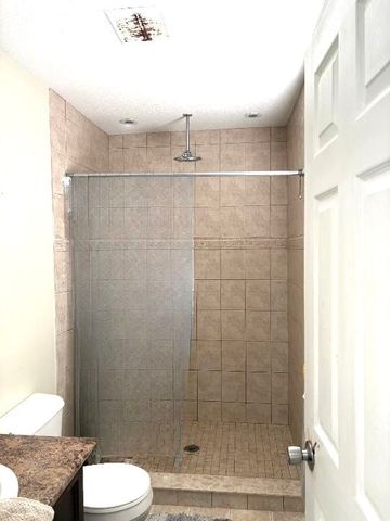 For Lease - 406 Woodbine Avenue, Kitchener, Ontario - Photo 3