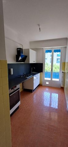 Location Appartement 2 pièces 54m² NICE 06000 - Photo 2