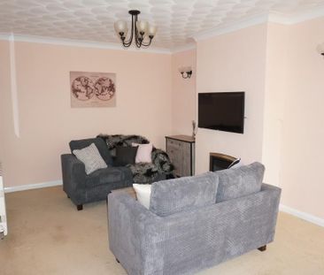 1 bedroom in a house share to rent - Photo 4