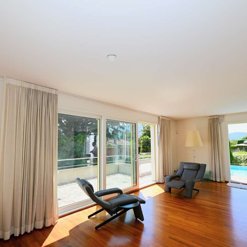 5.5 Zimmer, 229 m² - Foto 1