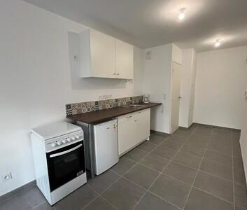 Location Appartement 2 pièces 41m² ISTRES 13800 - Photo 4