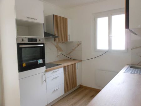 Location Appartement 3 pièces 78m² GRASSE 06130 - Photo 4