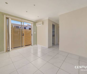 Modern Granny Flat with Undercover Parking - Photo 2