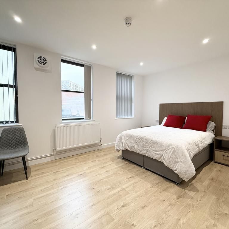 Studio to rent - Photo 1