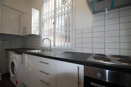 Studio to rent - Photo 5