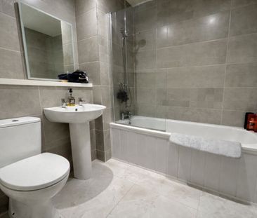 302 College Court Central, Belfast BT1 6BZ - Photo 5