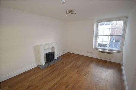 Clare House, Axminster, EX13 - Photo 2