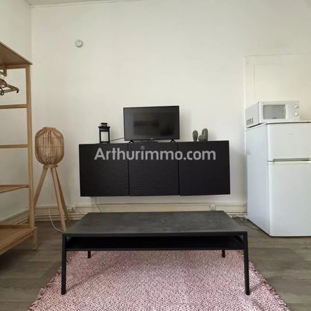 Location Appartement 1 pièces 19 m2 à Lons-le-Saunier - Photo 3