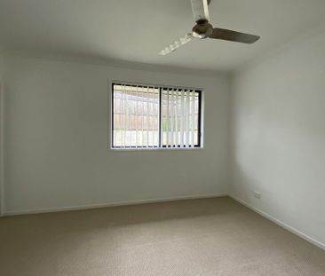 4 Bedroom Open Plan Living Home! - Photo 6