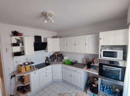 Location Appartement 3 pièces 81m² SETE 34200 - Photo 5