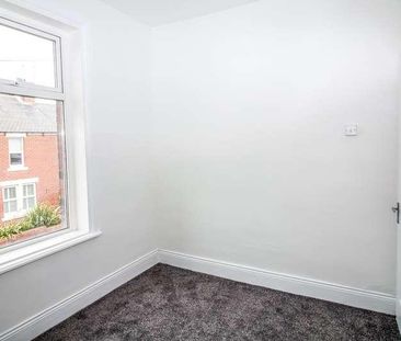 Glen Terrace, Columbia, Washington, Tyne And Wear, NE38 - Photo 2