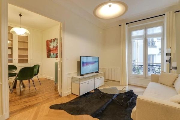 Appartement à louer à Paris 8Ème - Photo 1