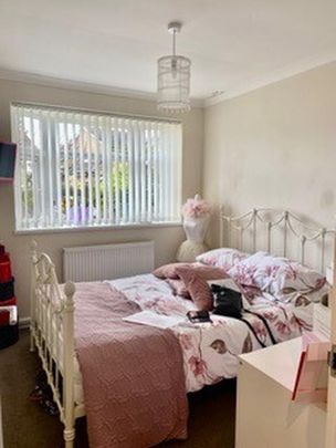 2 bedroom bungalow to rent - Photo 1
