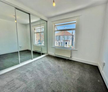 2 bedroom semi-detached house to rent - Photo 5