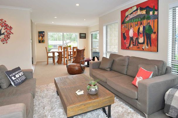ONE LEVEL LIVING AT IT'S BEST- MILLWATER 4 BEDROOM! - Photo 1