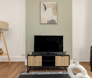 2 bedroom flat to rent - Photo 3